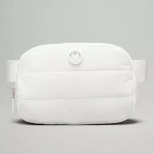 NWT!‎ Lululemon Everywhere Belt Bag 1L Wunder Puff WHITE